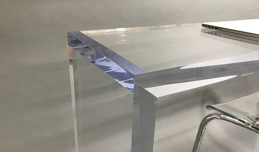 Acrylic Desk Corner