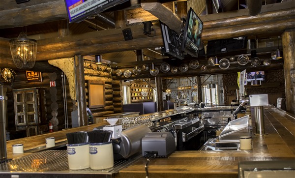 Clives Roadhouse - American (Traditional) restaurant in Rogers, MN