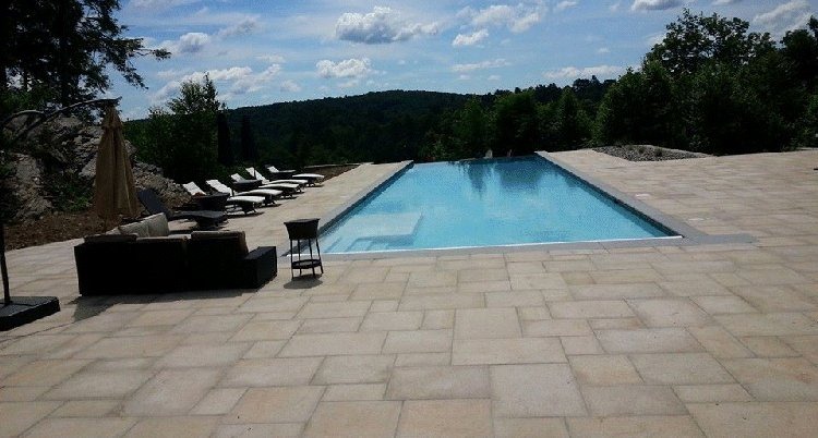 Vanishing Edge Swimming Pools Connecticut