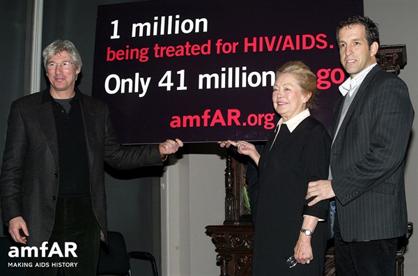 Richard Gere, Dr. Mathilde Krim, and amfAR Chairman Kenneth Cole
