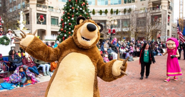 Reston Town Center Christmas Tree Lighting 2022 Holiday Parade @ Reston Town Center