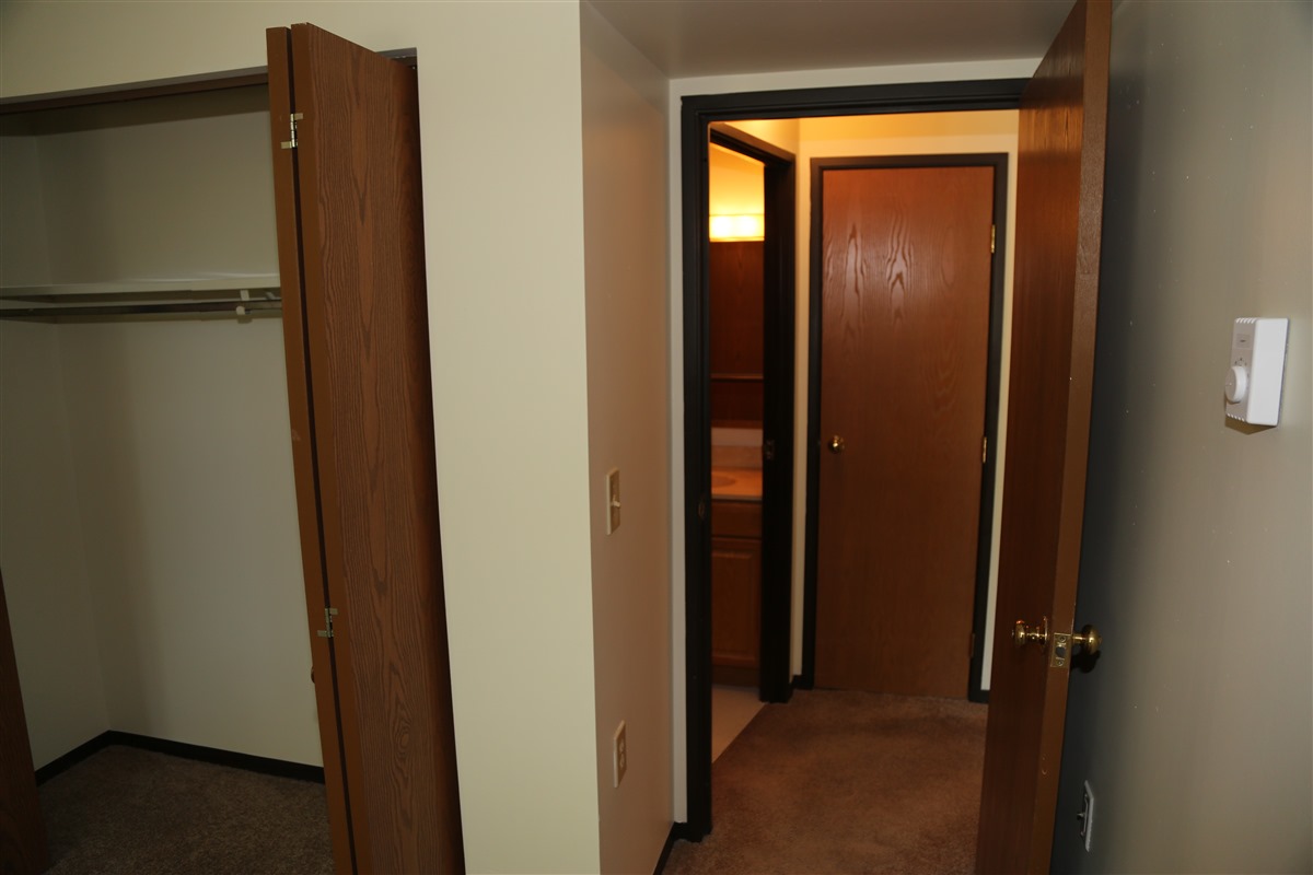 Cambridge Arms Cincinnati Ohio Low Housing HUD Section 8