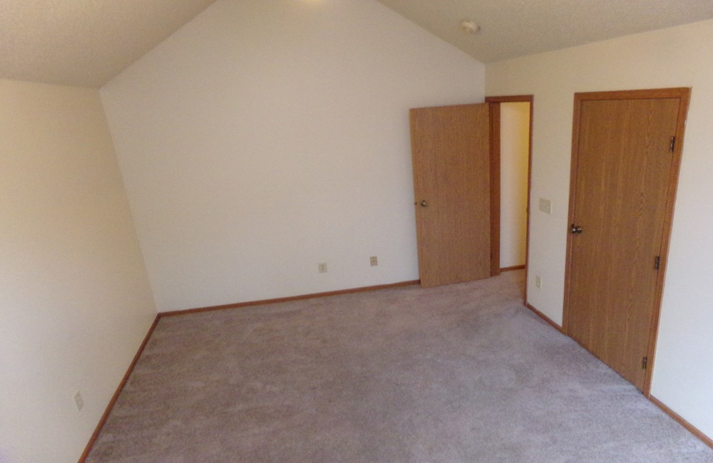 Streetsboro Village Square Akron Cleveland Ohio Apartments