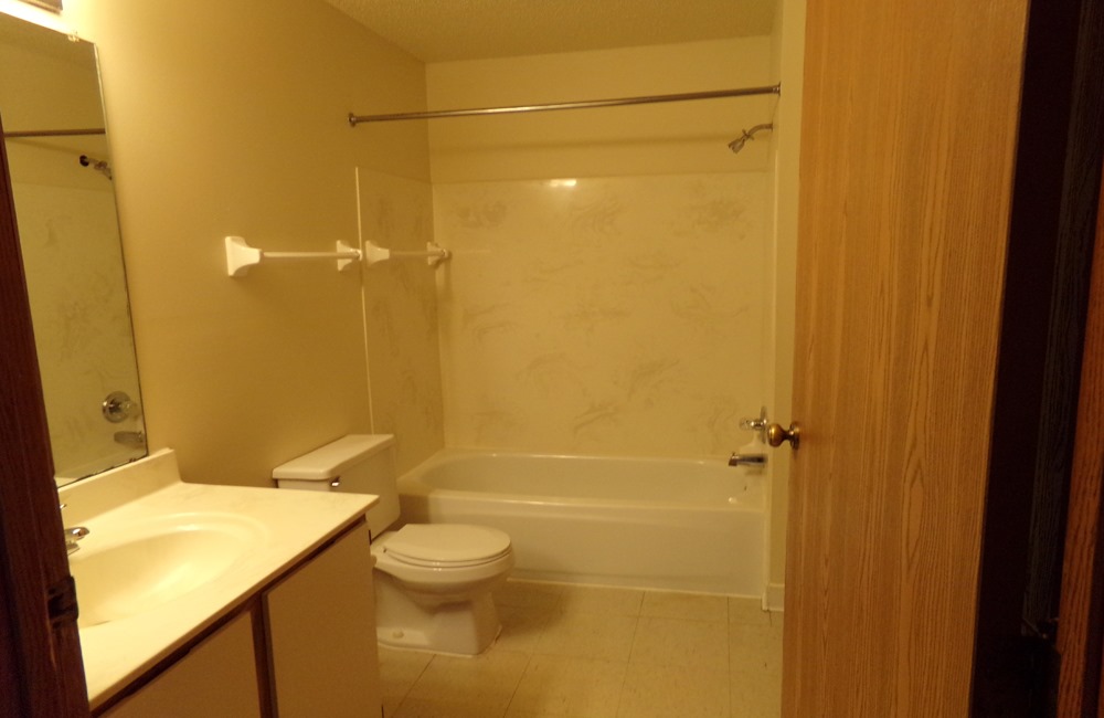 Streetsboro Village Square Akron Cleveland Ohio Apartments