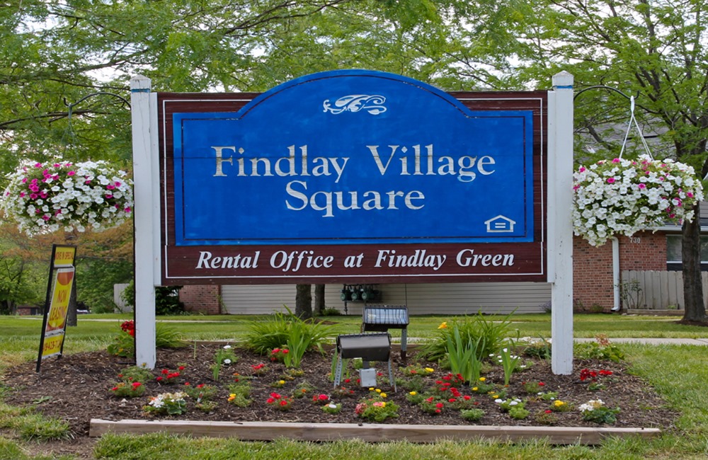 Findlay Village Square Apartments in Findlay Ohio