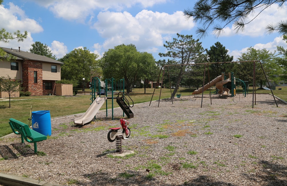 Findlay Village Square Apartments in Findlay Ohio