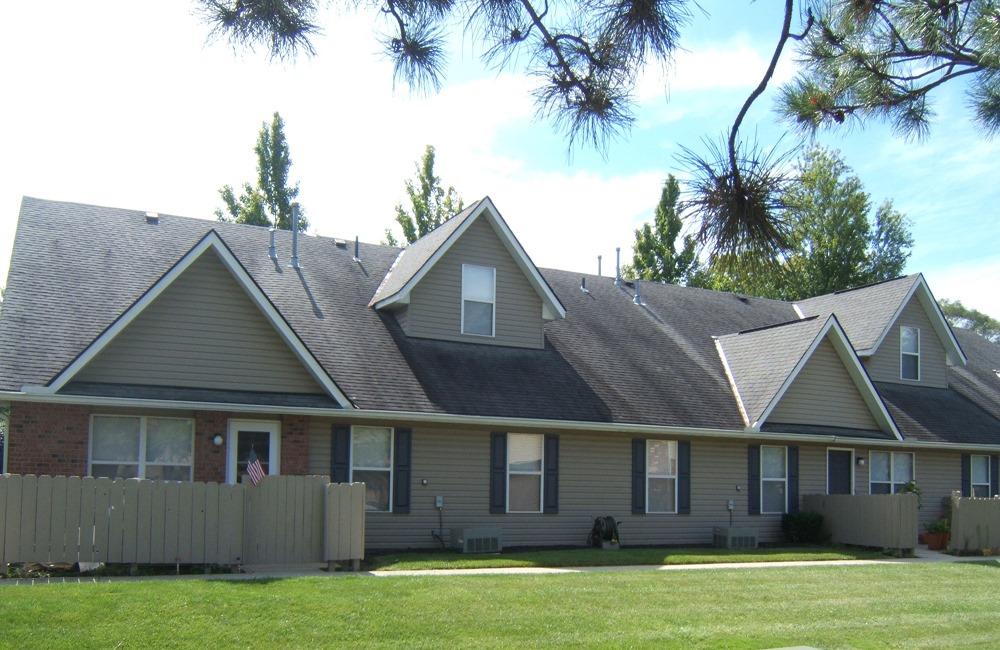 Findlay Village Square Apartments in Findlay Ohio