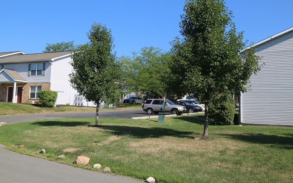 Whispering Pines Bellefontaine Ohio Apartment