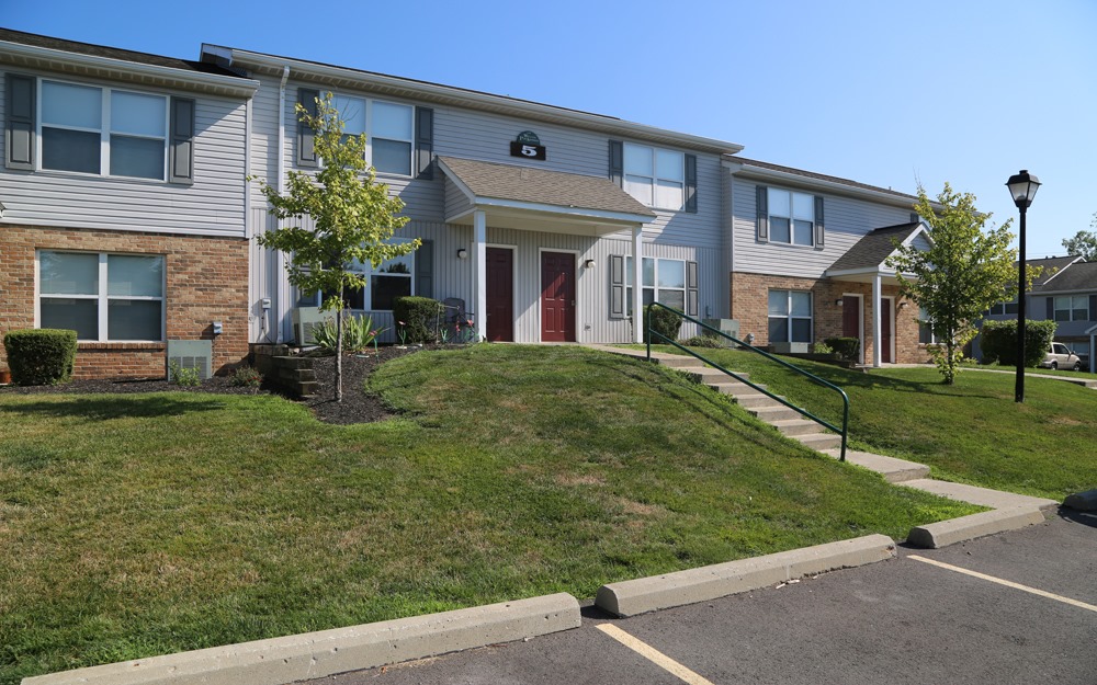 Whispering Pines Bellefontaine Ohio Apartment