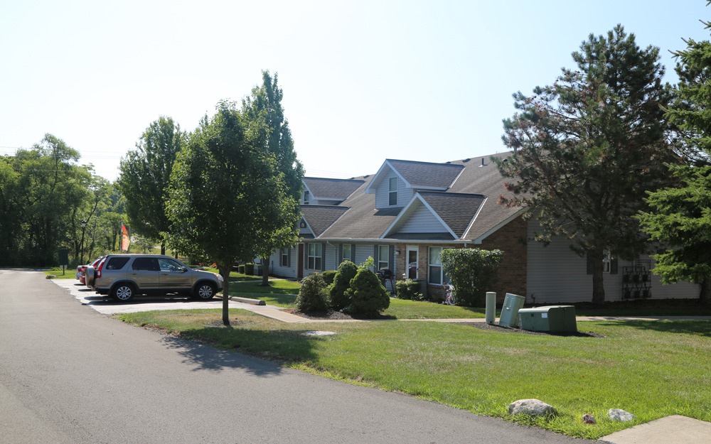 Whispering Pines Bellefontaine Ohio Apartment