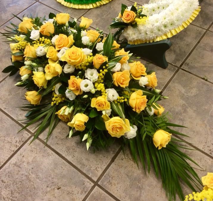 Funeral Gallery Molly Blooms Same Day Flowers Warrington