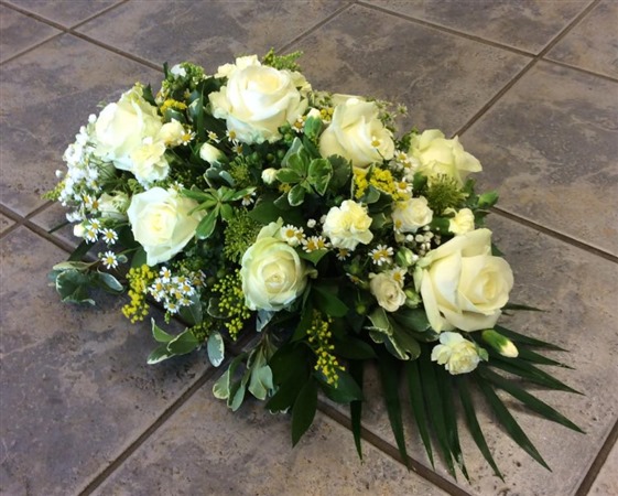 Teardrop. Classic white teardrop with white roses and daisies, solidago.