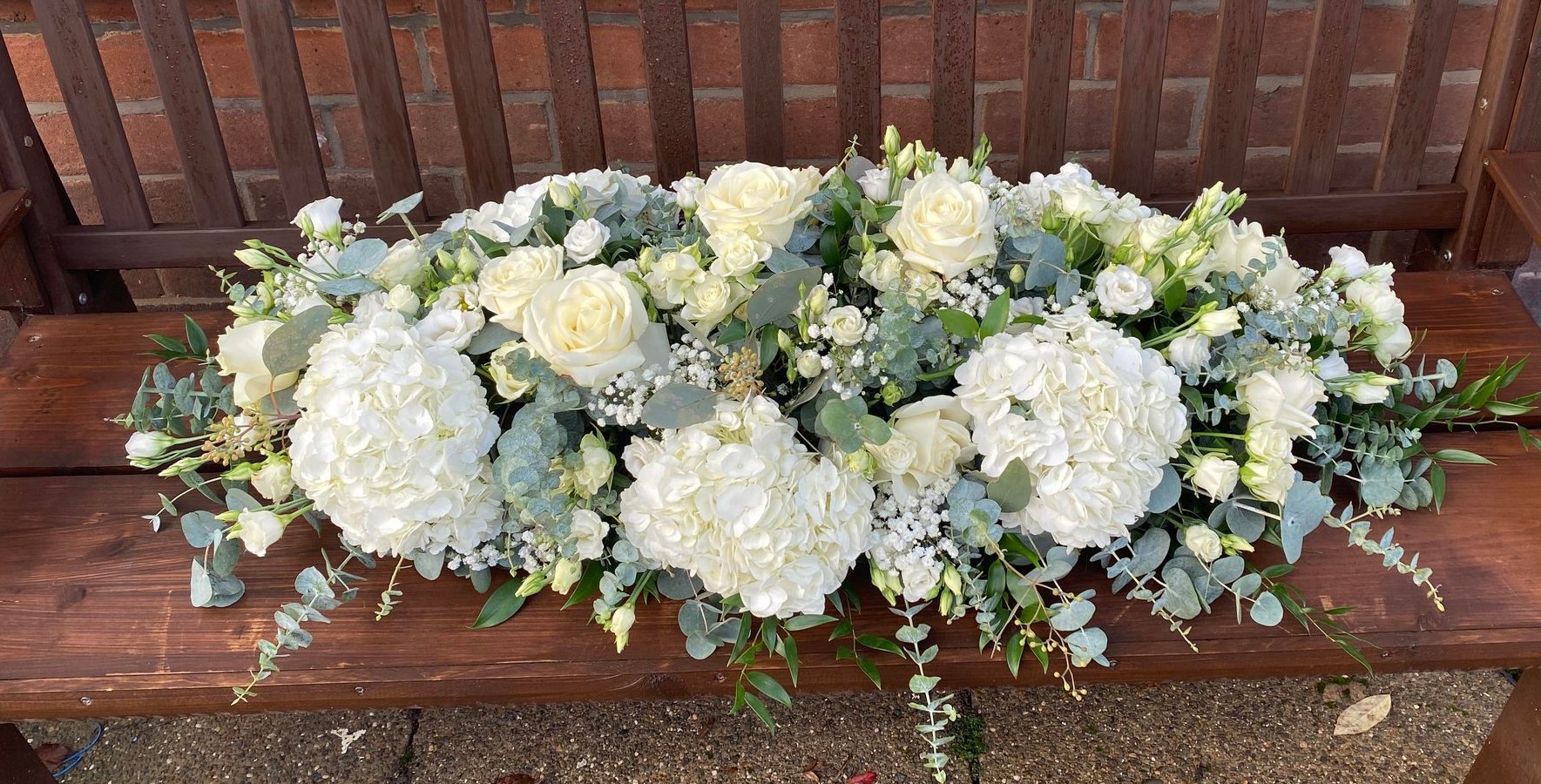Funeral Gallery Molly Blooms Same Day Flowers Warrington