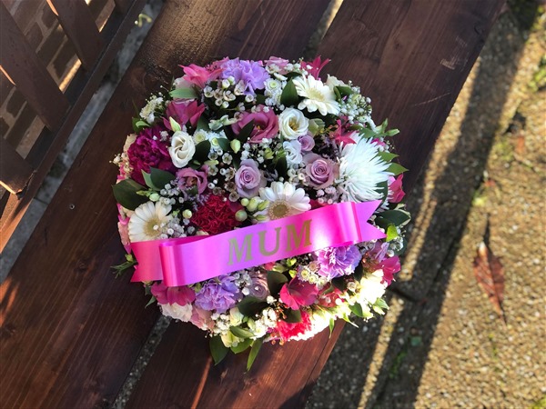 Posy. 14 inch Open style, with MUM ribbon
