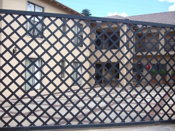 gate 4