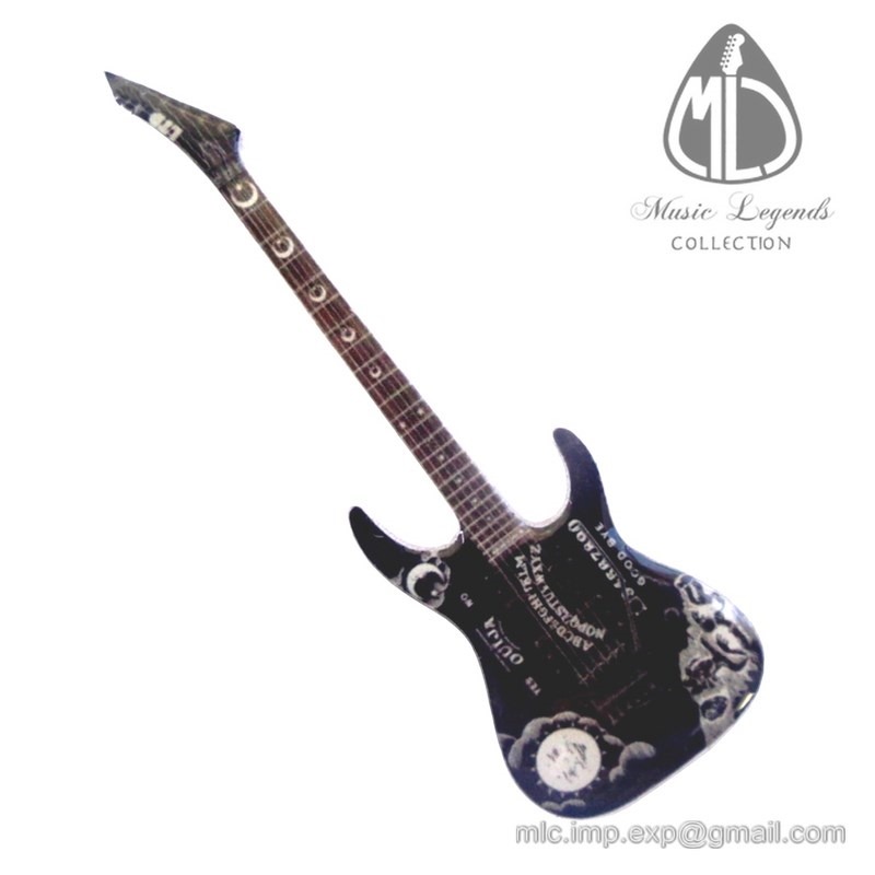 Metallica 10cm Wooden Guitar Shaped Fridge Magnet 