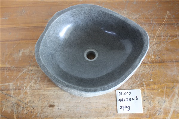 PR040 - 17 1-4 x 15 x 6 1-4 (1) 