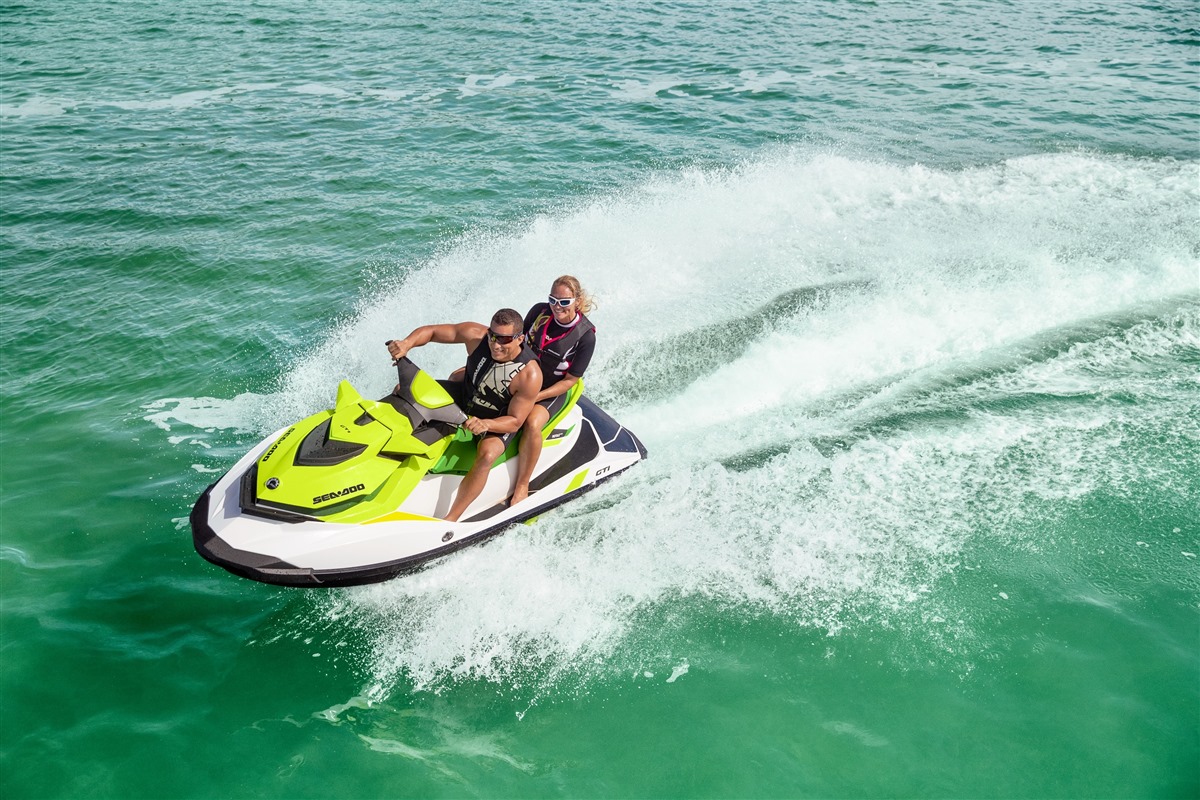 Jet, Set, Go: Premier Boat and Jet Ski Rentals at Lake Charlevoix